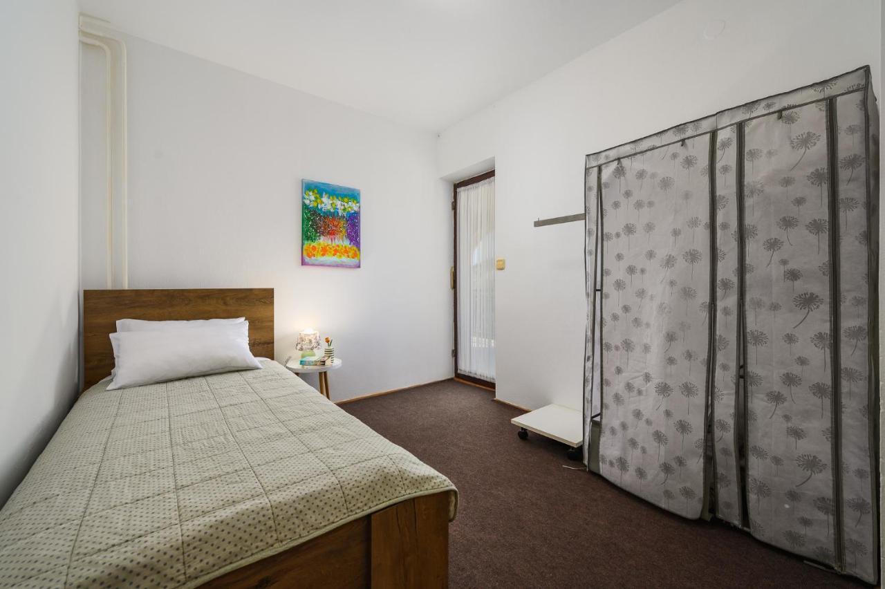Apartments Josipa 포레치 외부 사진