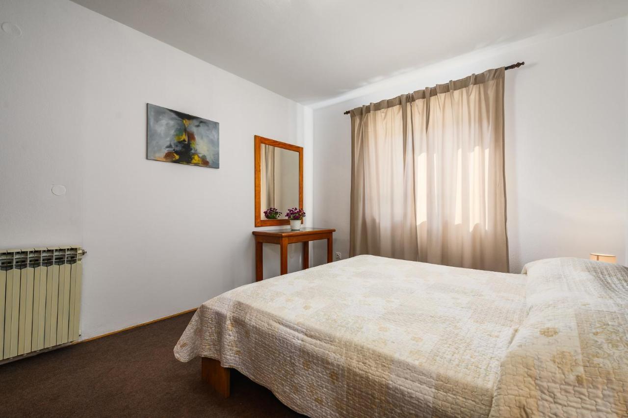 Apartments Josipa 포레치 외부 사진